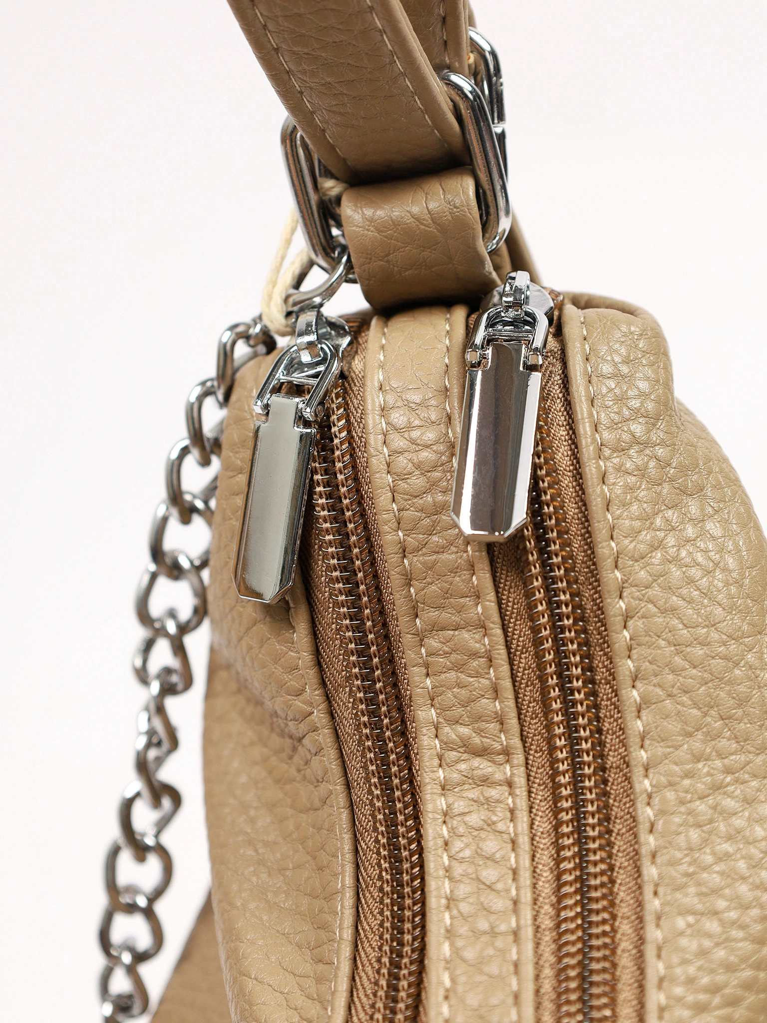 Сумка-шоппер  с регулируемыми ручками, откидным карманом и цепочкой в ассортименте